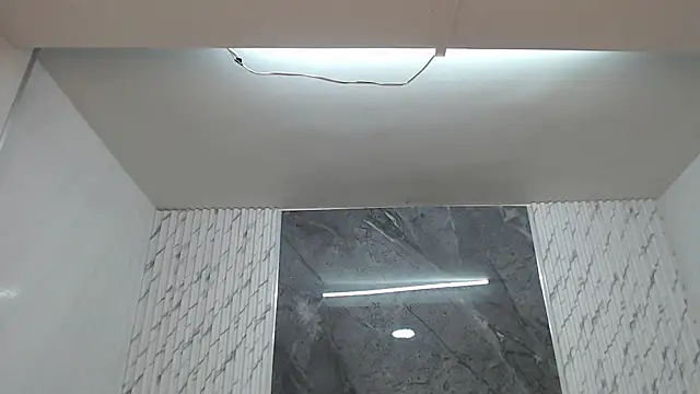 Ivony18 b online show from November 2025 03:06:01 AM