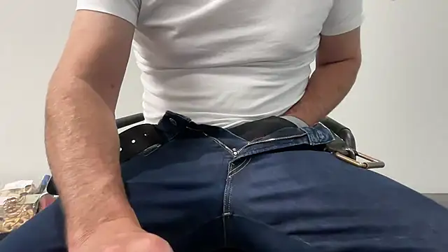 harrys74 online show from October 2025 12:06:01 PM