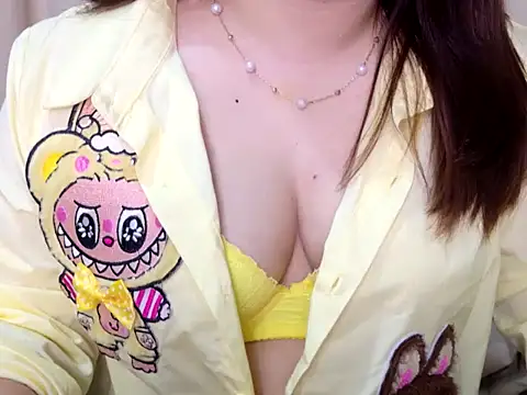 Snapshot of sizzling_alice chatting on September 2025 06:18:02 PM sizzling alice online show from September 2025 06:18:02 PM