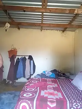 Snapshot of Curvycandy95 chatting on October 2025 05:52:01 AM Curvycandy95 online show from October 2025 05:52:01 AM