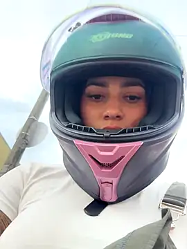 AlannaEvons online show from November 2025 09:54:01 PM