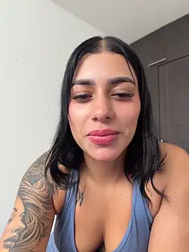 Snapshot of AlannaEvons chatting on May 2026 04:14:02 PM AlannaEvons online show from May 2026 04:14:02 PM