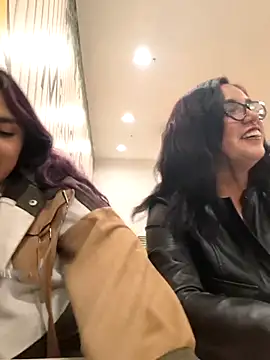 Snapshot of Lucyheart_ chatting on February 2026 12:44:02 AM Lucyheart online show from February 2026 12:44:02 AM