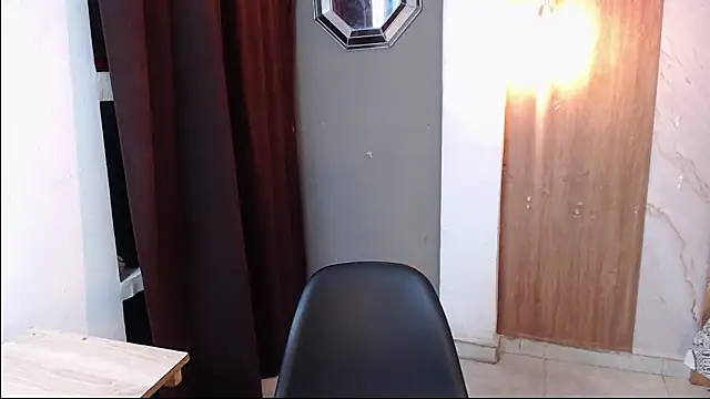 Snapshot of honeymoon_12 chatting on February 2026 05:58:02 AM honeymoon 12 online show from February 2026 05:58:02 AM