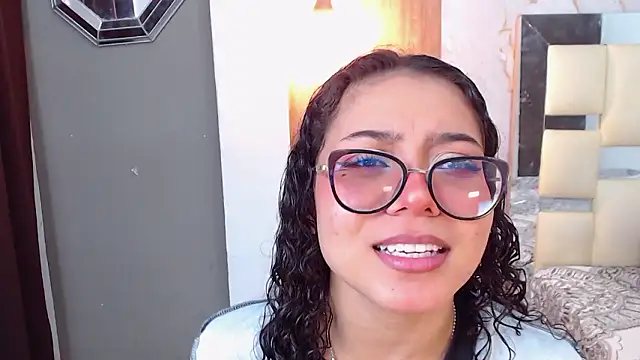 Snapshot of honeymoon_12 chatting on February 2026 07:42:02 AM honeymoon 12 online show from February 2026 07:42:02 AM