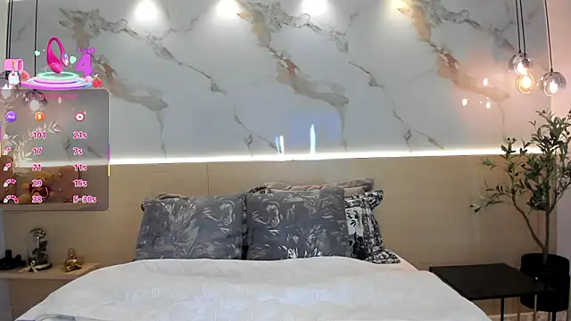 SolAvelar online show from March 2026 11:31:01 PM