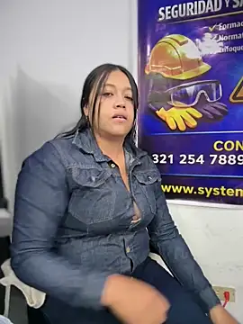 Snapshot of -Mia1 chatting on April 2026 12:44:02 PM -Mia1 online show from April 2026 12:44:02 PM