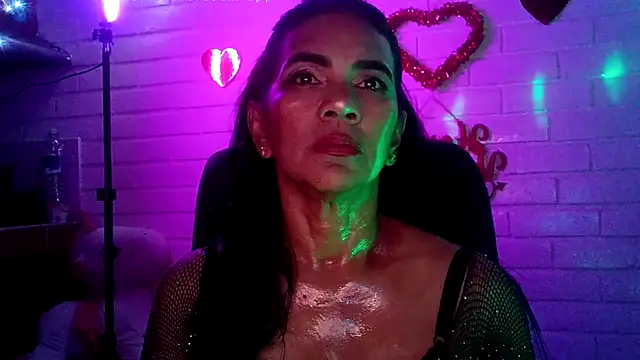 Snapshot of MiiaVelasquez chatting on February 2026 04:31:01 AM MiiaVelasquez online show from February 2026 04:31:01 AM