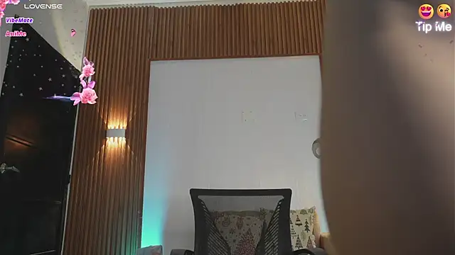 Roxybeautyy online show from October 2025 11:29:02 PM