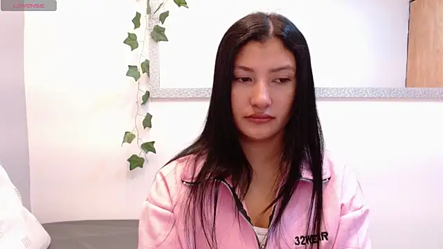 Snapshot of louis_k chatting on April 2026 11:24:01 AM louis k online show from April 2026 11:24:01 AM