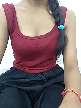 Snapshot of cute_parii_ chatting on September 2025 09:59:02 PM cute parii online show from September 2025 09:59:02 PM