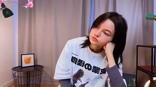 PamilaGrassle online show from September 2025 04:05:01 AM