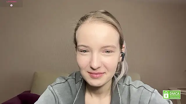 HongTomczak online show from February 2026 07:39:02 AM