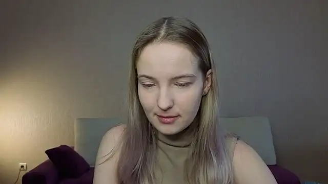 Snapshot of HongTomczak chatting on April 2026 07:36:01 AM HongTomczak online show from April 2026 07:36:01 AM