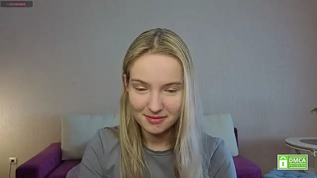 Snapshot of HongTomczak chatting on July 2026 07:37:02 AM HongTomczak online show from July 2026 07:37:02 AM