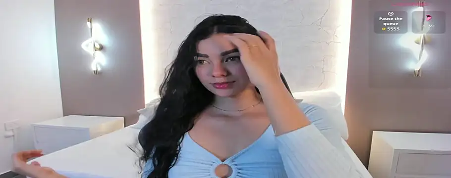 emily tolson online show from December 2025 06:46:02 PM