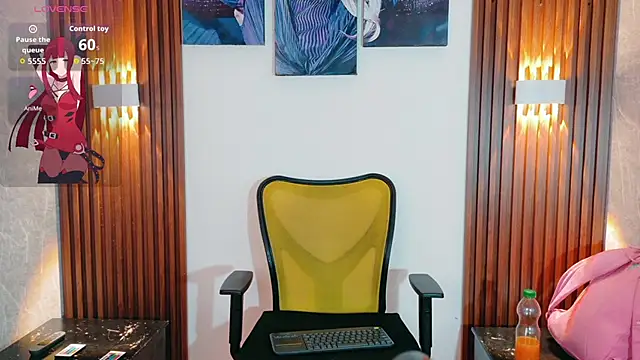 Sophi Thaylorr online show from September 2025 01:24:02 PM