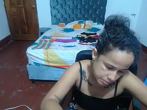 Snapshot of Angelys_02 chatting on October 2025 11:07:01 PM Angelys 02 online show from October 2025 11:07:01 PM