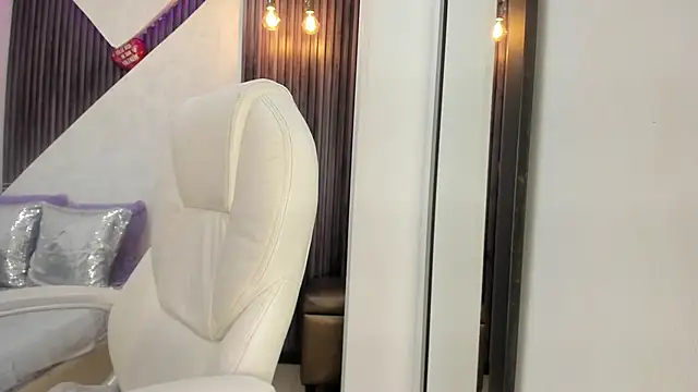 roxana santini online show from November 2025 03:34:01 PM