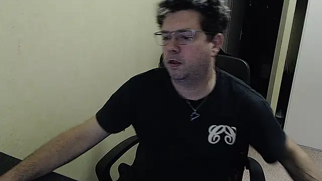 blueandwhite1 online show from January 2025 09:00:02 AM