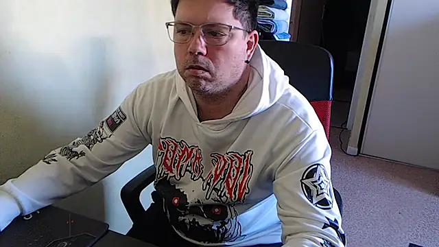 blueandwhite1 online show from February 2025 11:23:01 AM