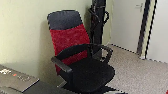 blueandwhite1 online show from February 2026 08:18:02 AM