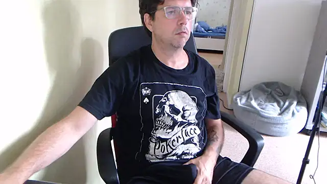Snapshot of blueandwhite1 chatting on July 2026 10:03:01 AM blueandwhite1 online show from July 2026 10:03:01 AM