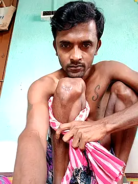 Snapshot of ShinuRoy chatting on September 2025 05:30:01 AM ShinuRoy online show from September 2025 05:30:01 AM