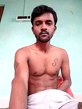 Snapshot of ShinuRoy chatting on November 2025 12:43:01 AM ShinuRoy online show from November 2025 12:43:01 AM