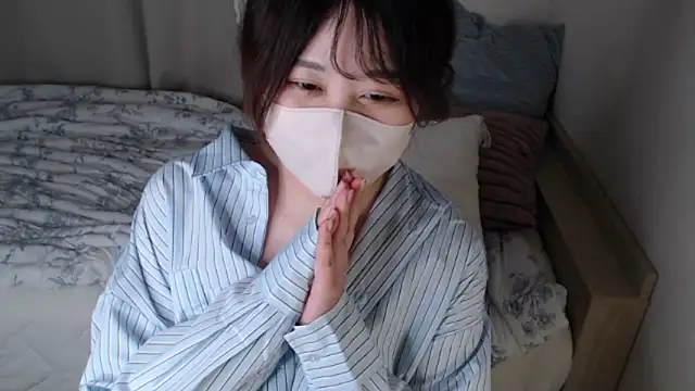 Snapshot of mi__san chatting on September 2025 02:33:02 PM mi  san online show from September 2025 02:33:02 PM