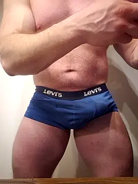 AlphaGymMale online show from April 2026 10:44:02 PM