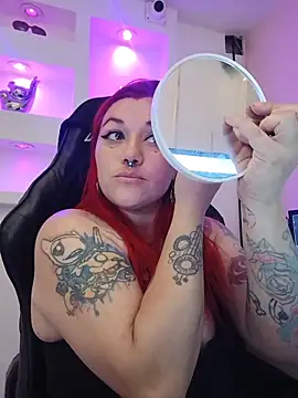 Snapshot of Bathory_Mia666 chatting on December 2025 10:59:02 PM Bathory Mia666 online show from December 2025 10:59:02 PM