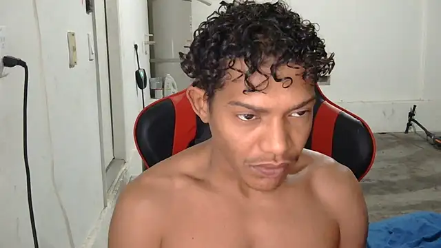 Snapshot of Gmajor chatting on September 2025 03:08:01 AM Gmajor online show from September 2025 03:08:01 AM