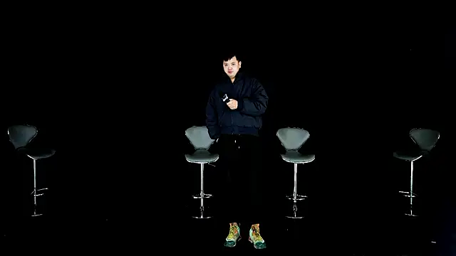 Snapshot of zhaTian-817 chatting on March 2026 05:44:01 AM zhaTian-817 online show from March 2026 05:44:01 AM