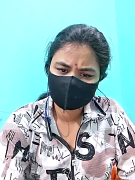 Snapshot of DivyaBhabhi69@xh chatting on May 2026 05:07:02 PM DivyaBhabhi69xh online show from May 2026 05:07:02 PM