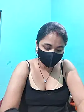 Snapshot of DivyaBhabhi69@xh chatting on May 2026 07:42:01 PM DivyaBhabhi69xh online show from May 2026 07:42:01 PM