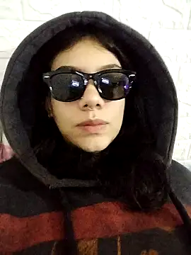Snapshot of emmii_cute chatting on October 2025 05:23:02 PM emmii cute online show from October 2025 05:23:02 PM