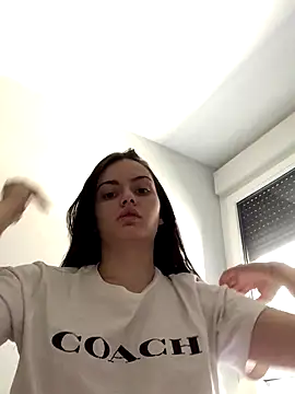 prettylittlefooxy online show from November 2025 10:37:01 AM