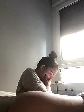 prettylittlefooxy online show from November 2025 04:01:02 PM