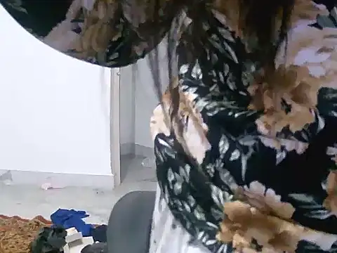 Mon-Luv online show from September 2025 04:55:02 PM