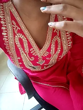 Snapshot of Pool_Girls chatting on December 2025 08:20:01 AM Pool Girls online show from December 2025 08:20:01 AM