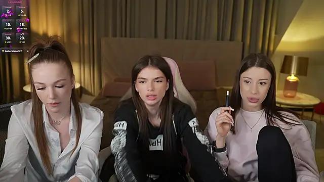 Ella 054 online show from April 2026 06:35:01 PM