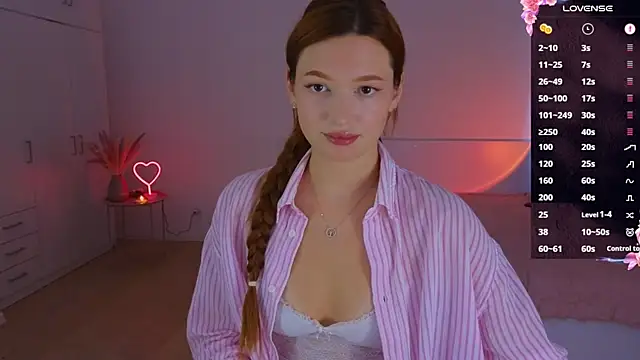 Snapshot of CuteAriel7 chatting on July 2026 04:31:01 PM CuteAriel7 online show from July 2026 04:31:01 PM