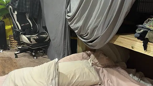 DMcNasty4 online show from February 2026 03:45:01 AM