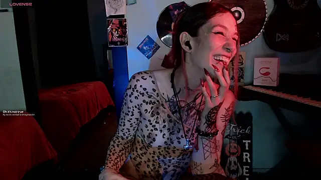 lilithword online show from December 2025 07:53:02 PM