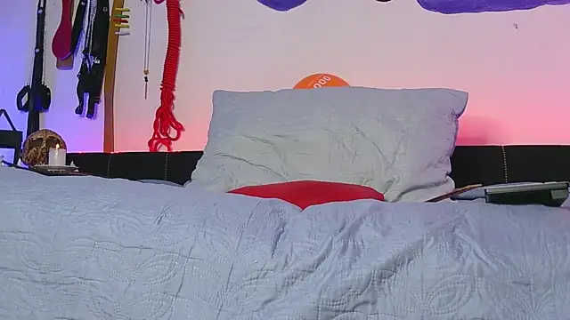 Snapshot of MeganBrown4 chatting on September 2025 05:48:01 PM MeganBrown4 online show from September 2025 05:48:01 PM