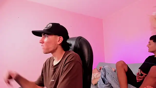 Handsomeboyss19 online show from February 2026 01:55:02 AM