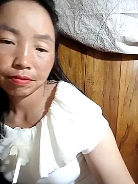 Snapshot of hera-00 chatting on October 2025 01:21:01 PM hera-00 online show from October 2025 01:21:01 PM