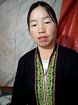 hera-00 online show from November 2025 12:00:02 AM