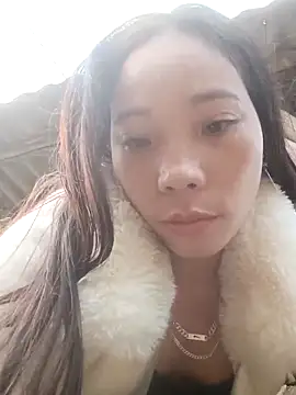 Snapshot of Phuong_xxx chatting on December 2025 09:37:02 AM Phuong xxx online show from December 2025 09:37:02 AM